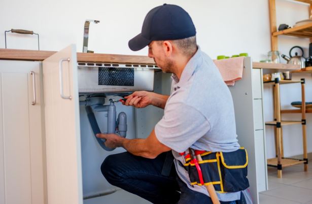 Plumber offering plumbing installation services in Chesapeake, VA